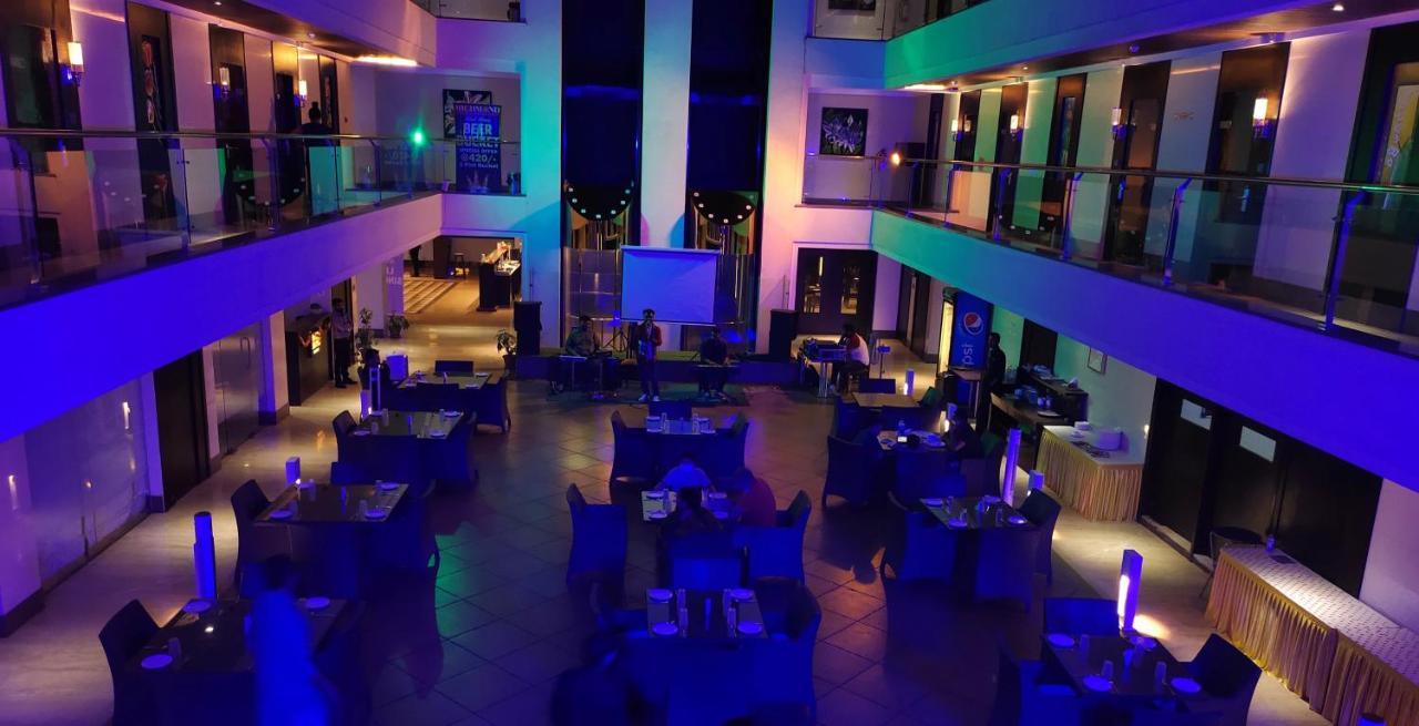 Hotel Grand Visava Лонавала Экстерьер фото