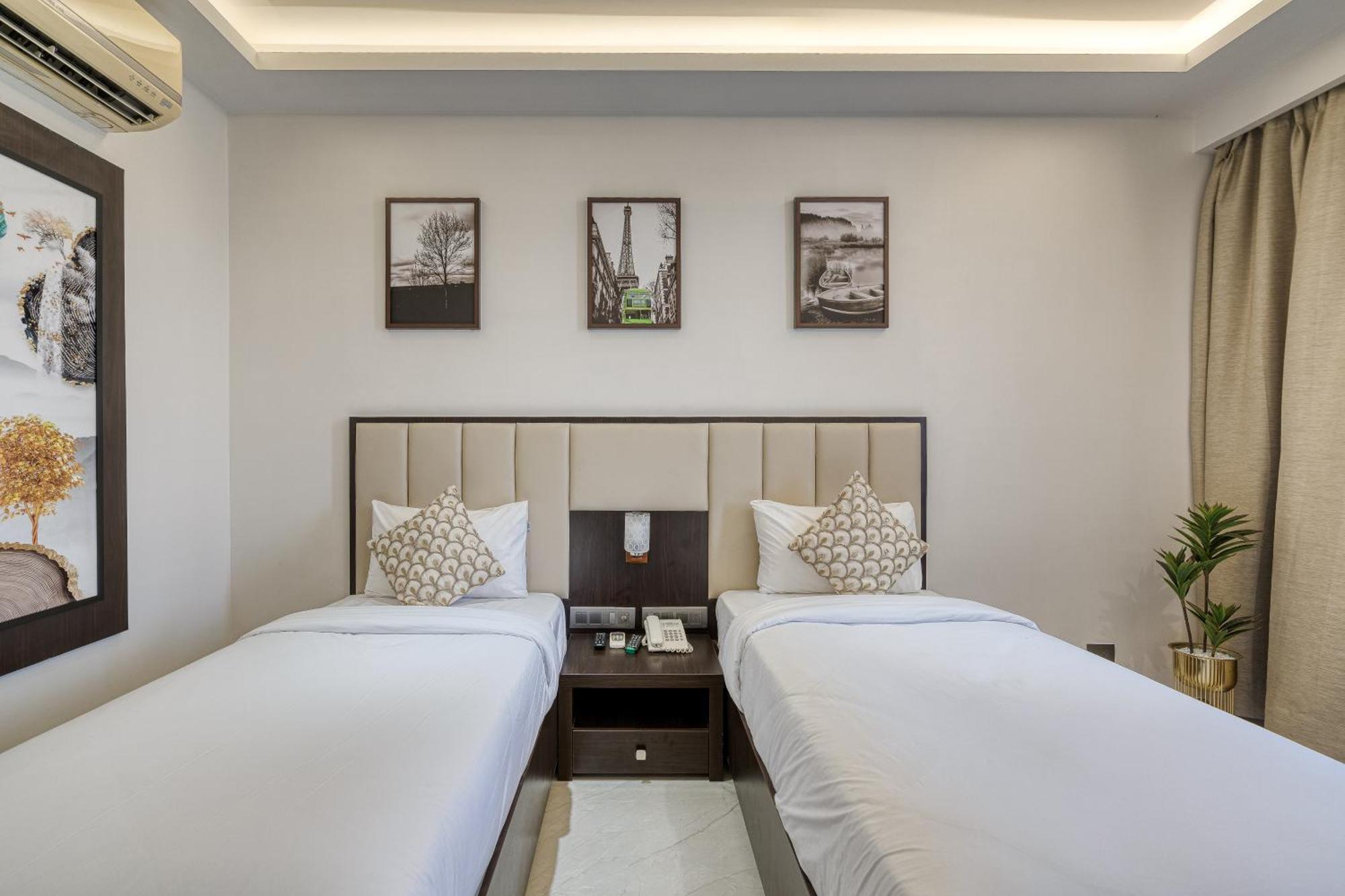 Hotel Grand Visava Лонавала Экстерьер фото