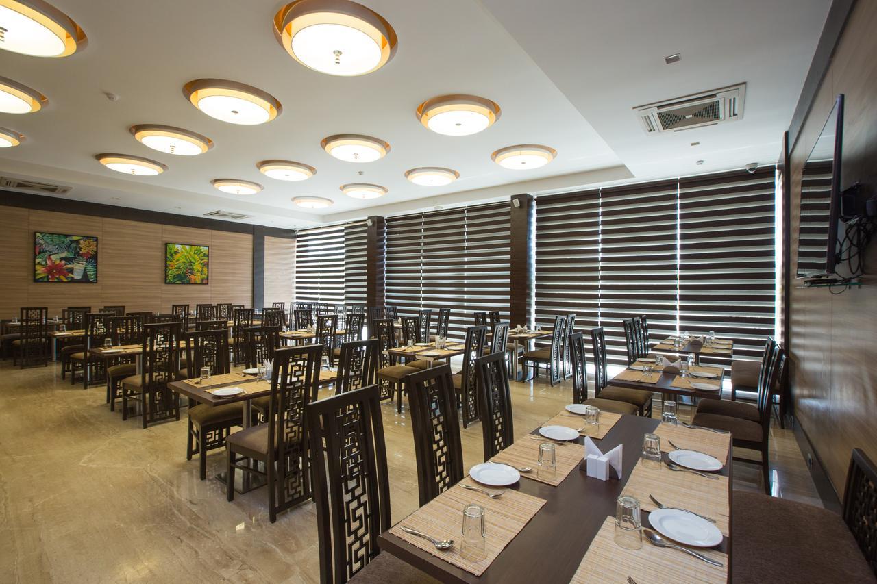 Hotel Grand Visava Лонавала Экстерьер фото